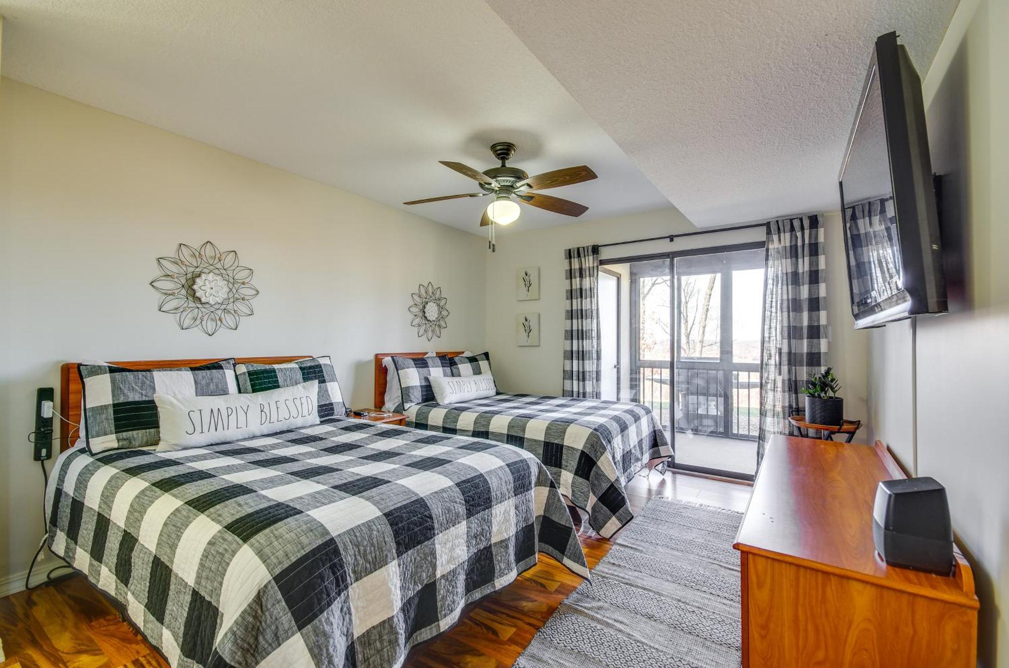 Ozarks Vacation Rental Condo With Lake View! Buitenkant foto
